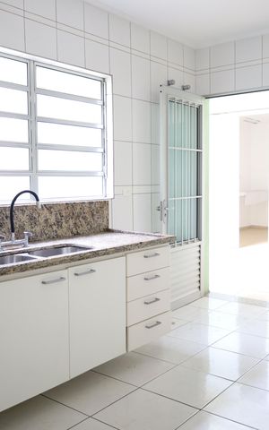 Casa para alugar com 120m², 3 quartos e 2 vagasCozinha