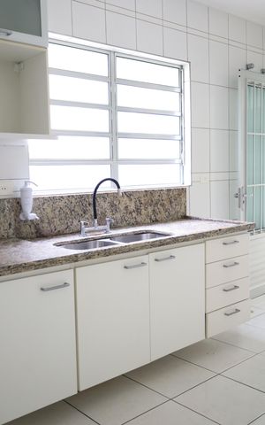 Casa para alugar com 120m², 3 quartos e 2 vagasCozinha
