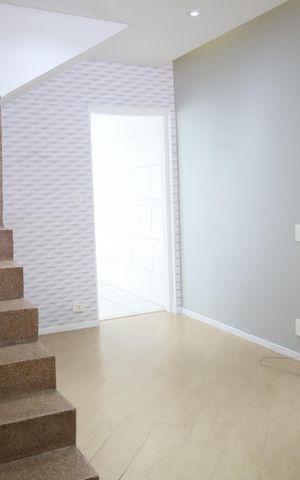 Casa para alugar com 120m², 3 quartos e 2 vagasSala