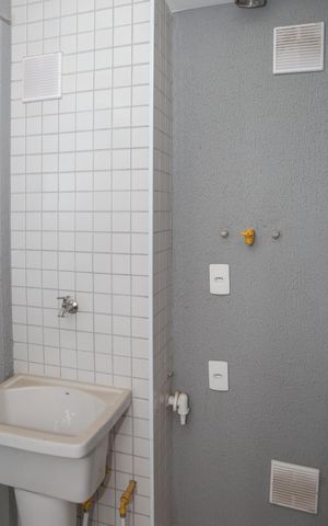 Apartamento à venda com 41m², 2 quartos e sem vaga Apartamento à venda com 41m², 2 quartos e sem vagaVaranda da Sala