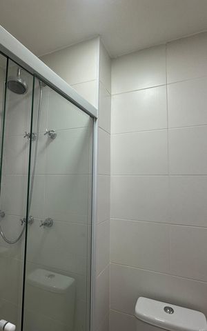 Apartamento para alugar com 58m², 2 quartos e 1 vaga Apartamento para alugar com 58m², 2 quartos e 1 vagaBanheiro da Suíte