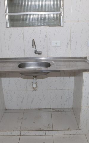 Casa à venda com 250m², 2 quartos e 2 vagas Casa à venda com 250m², 2 quartos e 2 vagasCozinha