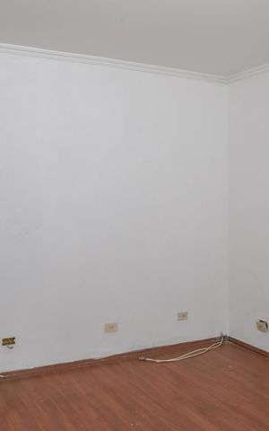 Casa à venda com 250m², 2 quartos e 2 vagas Casa à venda com 250m², 2 quartos e 2 vagas Sala/Quarto