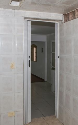 Casa à venda com 250m², 2 quartos e 2 vagas Casa à venda com 250m², 2 quartos e 2 vagasÁrea de Serviço