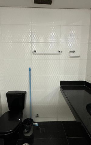 Studio para alugar com 42m², 1 quarto e 1 vaga Studio para alugar com 42m², 1 quarto e 1 vagaBanheiro