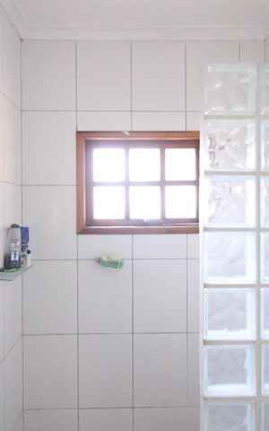 Casa à venda com 245m², 4 quartos e 6 vagasBanheiro 1