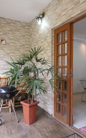 Casa à venda com 245m², 4 quartos e 6 vagasQuintal