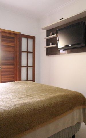 Casa à venda com 245m², 4 quartos e 6 vagasSuíte