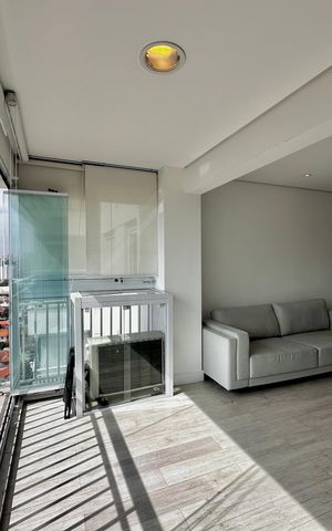 Apartamento à venda com 49m², 1 quarto e 1 vaga Apartamento à venda com 49m², 1 quarto e 1 vagaVaranda
