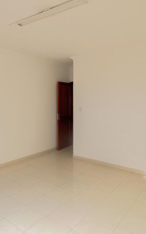 Casa à venda com 344m², 6 quartos e 5 vagas Casa à venda com 344m², 6 quartos e 5 vagasSuíte 1