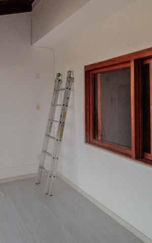 Casa à venda com 344m², 6 quartos e 5 vagas Casa à venda com 344m², 6 quartos e 5 vagasSacada