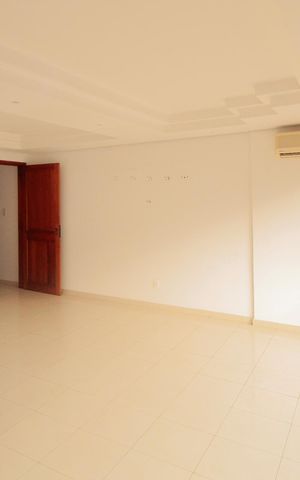 Casa à venda com 344m², 6 quartos e 5 vagas Casa à venda com 344m², 6 quartos e 5 vagasSala 1