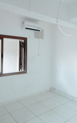Casa à venda com 344m², 6 quartos e 5 vagas Casa à venda com 344m², 6 quartos e 5 vagasQuarto 6