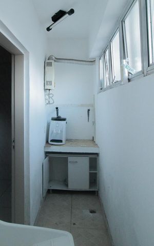 Casa à venda com 344m², 6 quartos e 5 vagas Casa à venda com 344m², 6 quartos e 5 vagasÁrea de Serviço