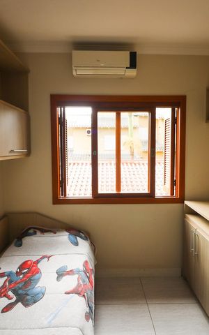 Casa à venda com 169m², 3 quartos e 3 vagas Casa à venda com 169m², 3 quartos e 3 vagasQuarto 1