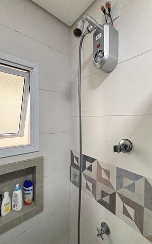 Apartamento à venda com 81m², 2 quartos e 1 vaga Apartamento à venda com 81m², 2 quartos e 1 vagaBanheiro
