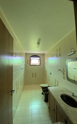 Casa à venda com 300m², 4 quartos e 5 vagas