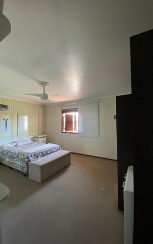 Casa à venda com 300m², 4 quartos e 5 vagas