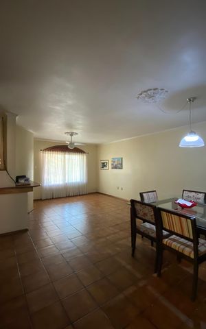 Casa à venda com 300m², 4 quartos e 5 vagas