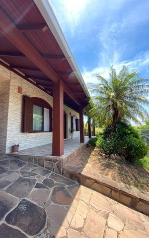 Casa à venda com 300m², 4 quartos e 5 vagas