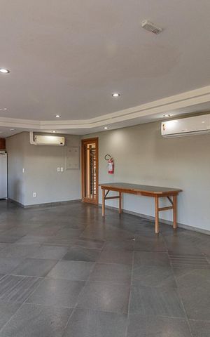 Apartamento à venda com 200m², 3 quartos e 2 vagasÁrea comum - Salão de festas