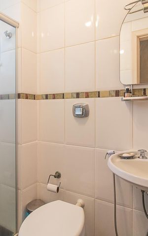 Apartamento à venda com 200m², 3 quartos e 2 vagasBanheiro Social