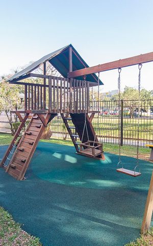 Apartamento à venda com 200m², 3 quartos e 2 vagasÁrea comum - Playground