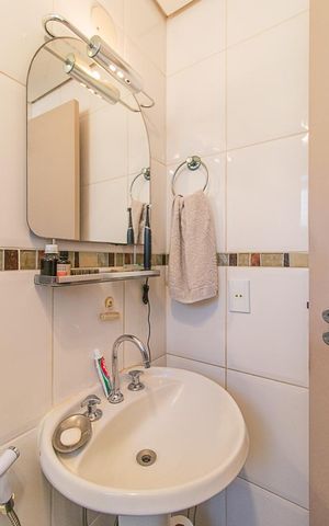 Apartamento à venda com 200m², 3 quartos e 2 vagasBanheiro Social