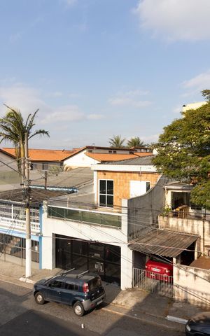 Casa à venda com 120m², 5 quartos e 3 vagas Casa à venda com 120m², 5 quartos e 3 vagasCasa 2 - Vista da Varanda