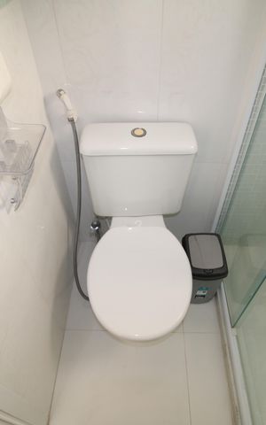 Apartamento à venda com 72m², 2 quartos e 2 vagasBanheiro 1