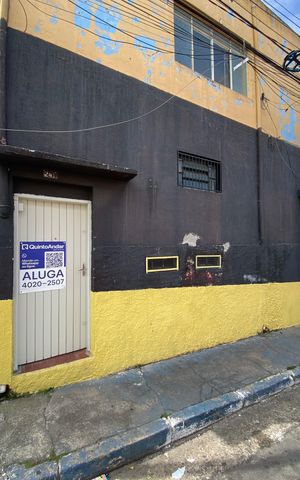 Casa para alugar com 115m², 2 quartos e sem vaga Casa para alugar com 115m², 2 quartos e sem vagaFachada + placa