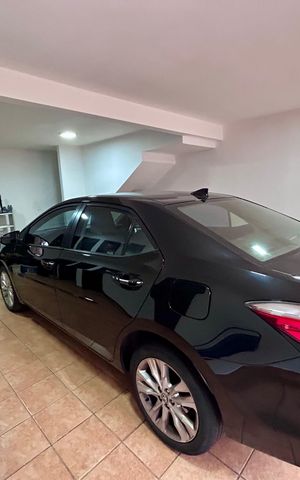 Casa à venda com 206m², 3 quartos e 2 vagas Casa à venda com 206m², 3 quartos e 2 vagasGaragem
