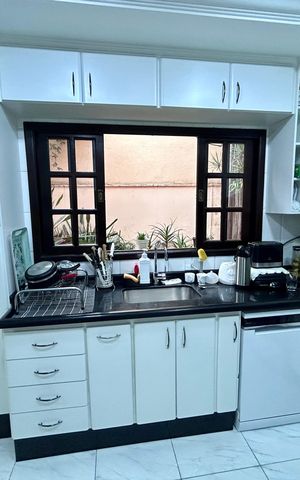 Casa à venda com 206m², 3 quartos e 2 vagas Casa à venda com 206m², 3 quartos e 2 vagasCozinha