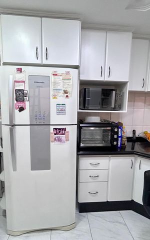 Casa à venda com 206m², 3 quartos e 2 vagas Casa à venda com 206m², 3 quartos e 2 vagasCozinha