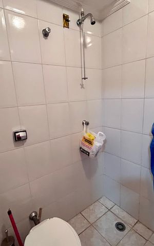 Casa à venda com 206m², 3 quartos e 2 vagas Casa à venda com 206m², 3 quartos e 2 vagasLavabo 2