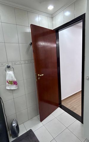 Casa à venda com 206m², 3 quartos e 2 vagas Casa à venda com 206m², 3 quartos e 2 vagasBanheiro da Suíte 1