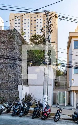 Apartamento à venda com 32m², 2 quartos e sem vaga Apartamento à venda com 32m², 2 quartos e sem vagaFachada e portaria