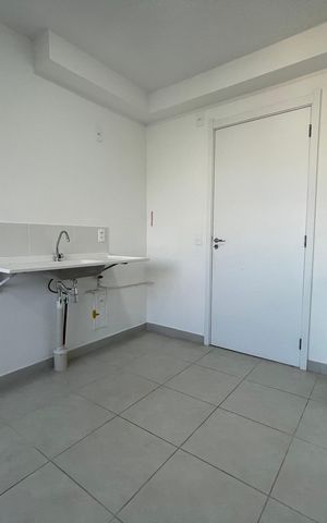 Apartamento à venda com 32m², 2 quartos e sem vaga Apartamento à venda com 32m², 2 quartos e sem vagaCozinha e Área de Serviço
