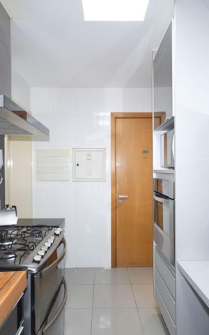 Apartamento à venda com 115m², 3 quartos e 2 vagas Apartamento à venda com 115m², 3 quartos e 2 vagasCozinha
