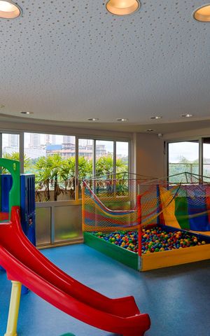Apartamento à venda com 115m², 3 quartos e 2 vagas Apartamento à venda com 115m², 3 quartos e 2 vagasÁrea Comum - Brinquedoteca