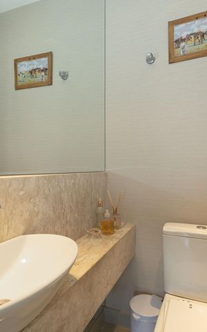 Apartamento à venda com 115m², 3 quartos e 2 vagas Apartamento à venda com 115m², 3 quartos e 2 vagasLavabo