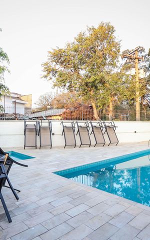 Apartamento à venda com 69m², 2 quartos e 2 vagas Apartamento à venda com 69m², 2 quartos e 2 vagasÁrea comum - Piscina