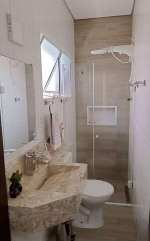 Casa à venda com 280m², 4 quartos e sem vaga Casa à venda com 280m², 4 quartos e sem vagaBanheiro