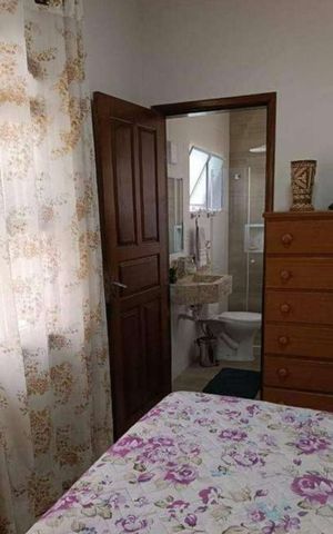 Casa à venda com 280m², 4 quartos e sem vaga Casa à venda com 280m², 4 quartos e sem vagaQuarto