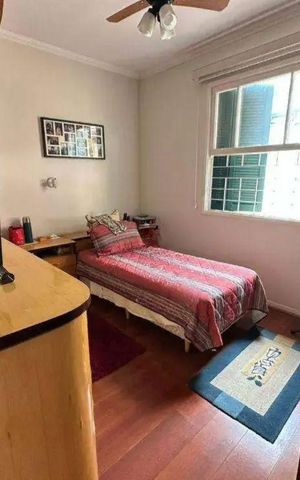 Casa à venda com 300m², 3 quartos e 2 vagas Casa à venda com 300m², 3 quartos e 2 vagasQuarto