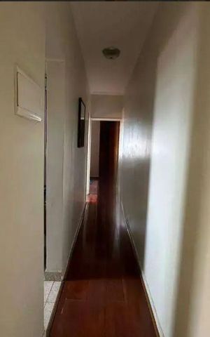 Casa à venda com 300m², 3 quartos e 2 vagas Casa à venda com 300m², 3 quartos e 2 vagasCorredor