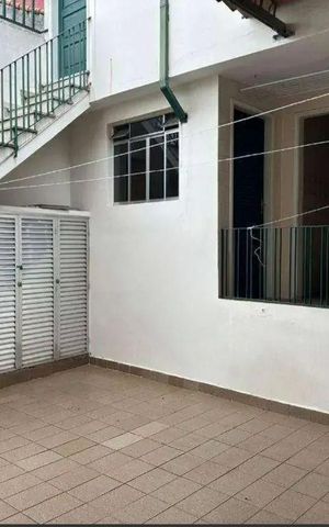 Casa à venda com 300m², 3 quartos e 2 vagas Casa à venda com 300m², 3 quartos e 2 vagasQuintal