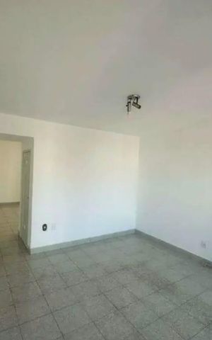 Casa à venda com 240m², 3 quartos e 2 vagas Casa à venda com 240m², 3 quartos e 2 vagasQuarto