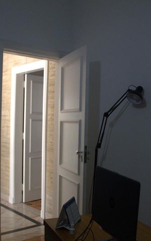Casa à venda com 480m², 6 quartos e 5 vagas Casa à venda com 480m², 6 quartos e 5 vagasEscritório
