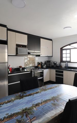 Casa para alugar com 450m², 4 quartos e 6 vagasCozinha